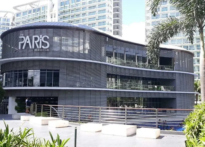 Azure Urban R&c - Parañaque